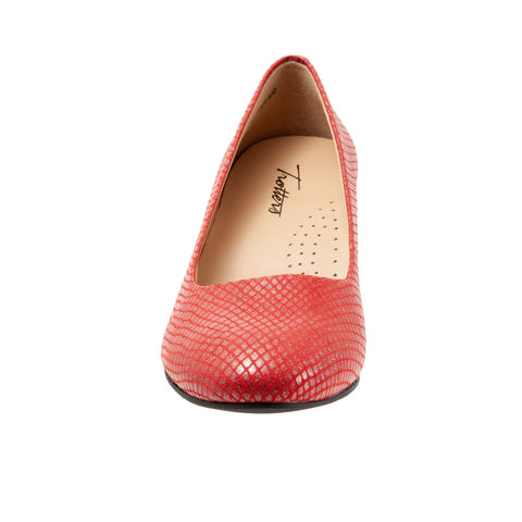 Trotters Fab T1905-600 Womens Red Leather Slip On Pumps Heels Shoes