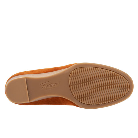 Trotters Winnie T1965-220 Womens Brown Wide Leather Slip On Wedges Heels Shoes