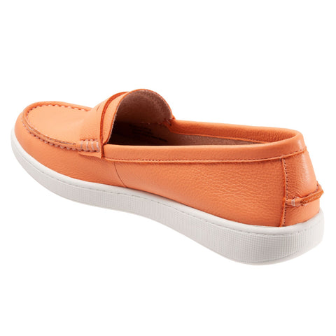 Trotters Dina T2000-800 Womens Orange Leather Slip On Loafer Flats Shoes