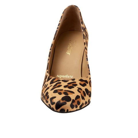 Trotters Angie T2050-287 Womens Brown Leather Slip On Pumps Heels Shoes