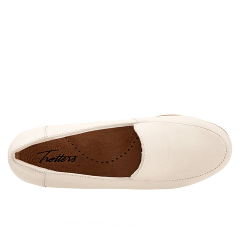Trotters Deanna T2055-126 Womens Beige Wide Leather Loafer Flats Shoes