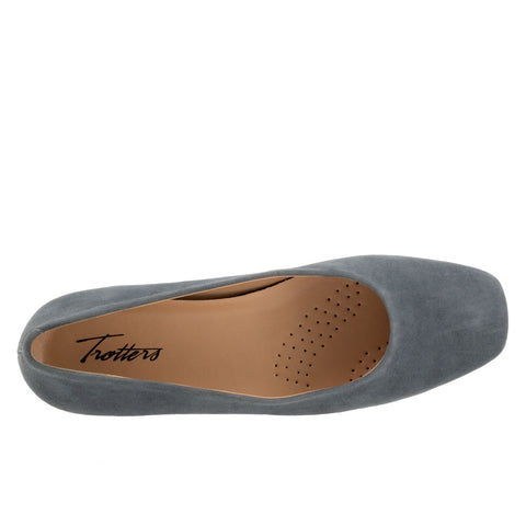 Trotters Honor T2057-471 Womens Gray Suede Slip On Ballet Flats Shoes