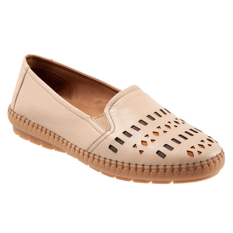 Trotters Remi T2208-138 Womens Beige Wide Leather Slip On Loafer Flats Shoes