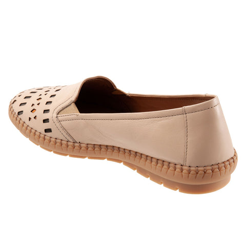 Trotters Remi T2208-138 Womens Beige Wide Leather Slip On Loafer Flats Shoes