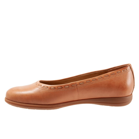 Trotters Dixie T2217-215 Womens Brown Extra Wide Leather Ballet Flats Shoes