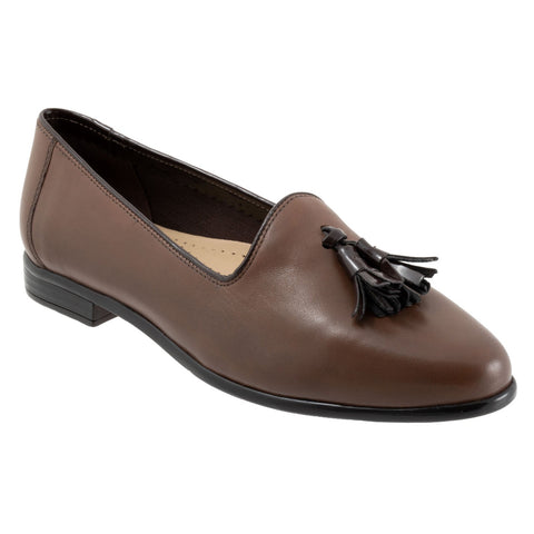 Trotters Liz Tassel T2224-104 Womens Brown Wide Leather Loafer Flats Shoes