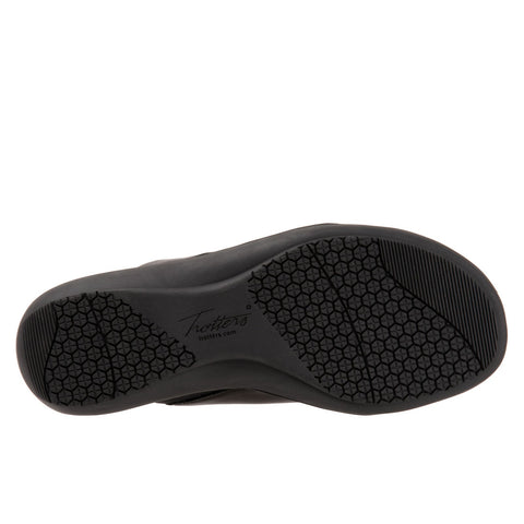 Trotters Regina T2231-001 Womens Black Leather Slip On Slides Sandals Shoes