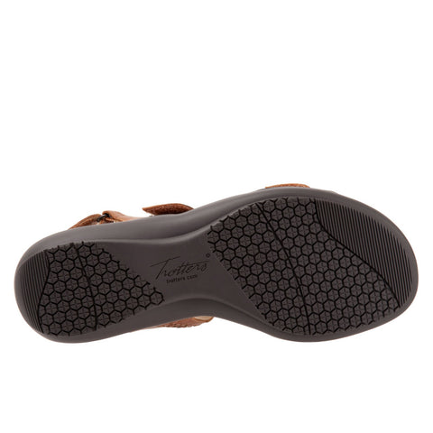 Trotters Romi Woven T2232-215 Womens Brown Extra Wide Strap Sandals Shoes
