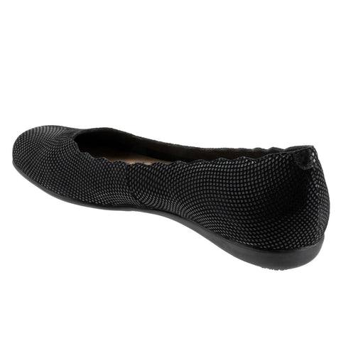 Trotters Sabine T2255-004 Womens Black Leather Slip On Ballet Flats Shoes