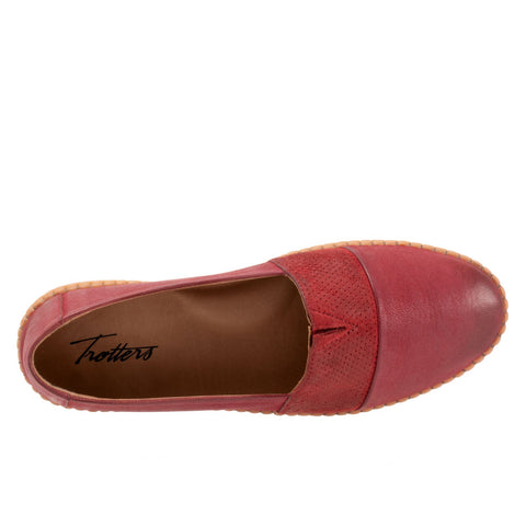 Trotters Ruby T2265-600 Womens Red Narrow Leather Loafer Flats Shoes