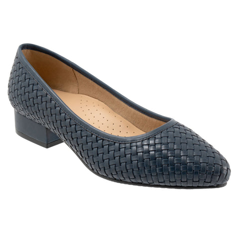 Trotters Jade T2269-400 Womens Blue Wide Leather Slip On Pumps Heels Shoes