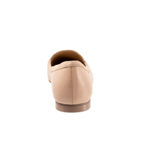 Trotters Hannah T2270-130 Womens Beige Leather Slip On Loafer Flats Shoes
