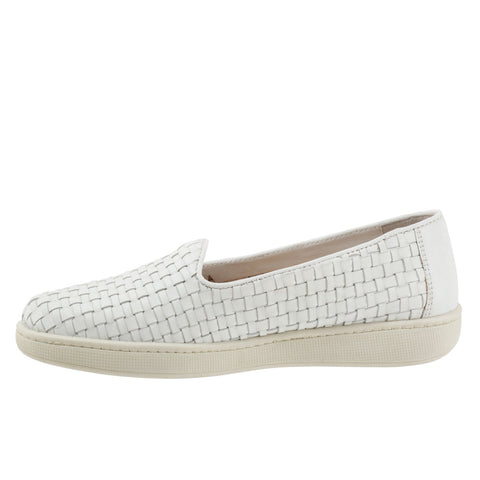 Trotters Adelina T2300-100 Womens White Leather Slip On Loafer Flats Shoes