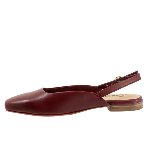 Trotters Holly T2307-642 Womens Red Narrow Leather Slingback Flats Shoes