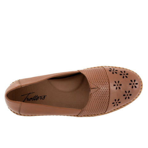 Trotters Ruby Perf T2320-215 Womens Brown Leather Slip On Loafer Flats Shoes