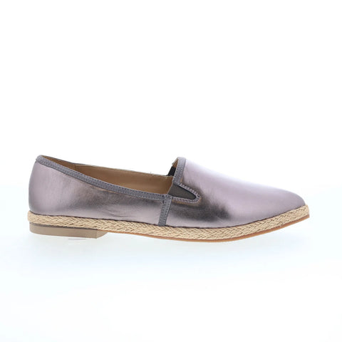 Trotters Estelle T2304-043 Womens Silver Leather Loafer Flats Shoes