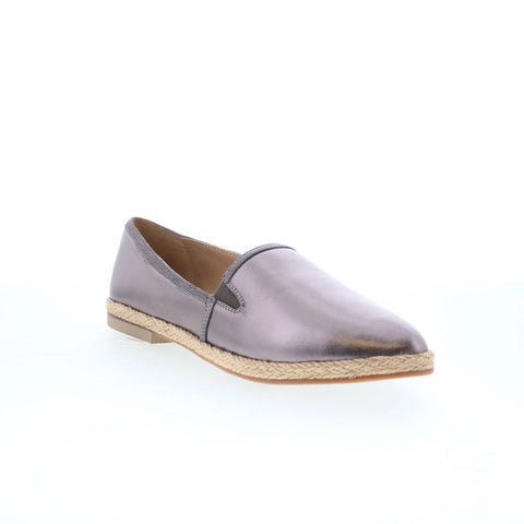 Trotters Estelle T2304-043 Womens Silver Leather Loafer Flats Shoes