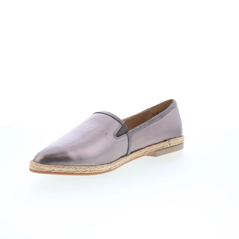 Trotters Estelle T2304-043 Womens Silver Leather Loafer Flats Shoes