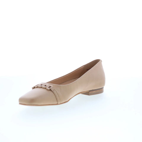 Trotters Harmony T2250-130 Womens Beige Leather Slip On Ballet Flats Shoes