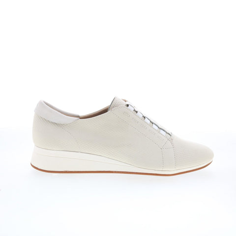 Hush Puppies Evaro Slip On HW06297-110 Womens Beige Lifestyle Sneakers Shoes