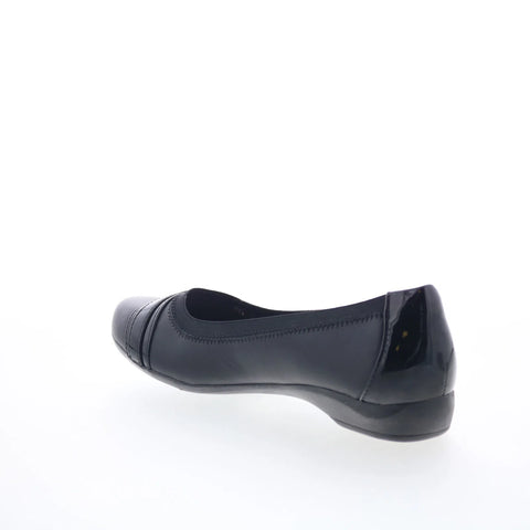 Clarks Kinzie Light 26128599 Womens Black Leather Slip On Ballet Flats Shoes