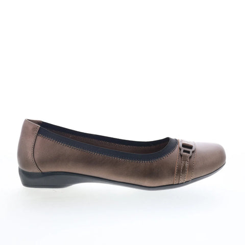 Clarks Kinzie Light 26129910 Womens Brown Leather Slip On Ballet Flats Shoes