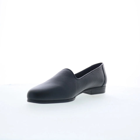 Trotters Liz Tumbled T1807-001 Womens Black Leather Loafer Flats Shoes