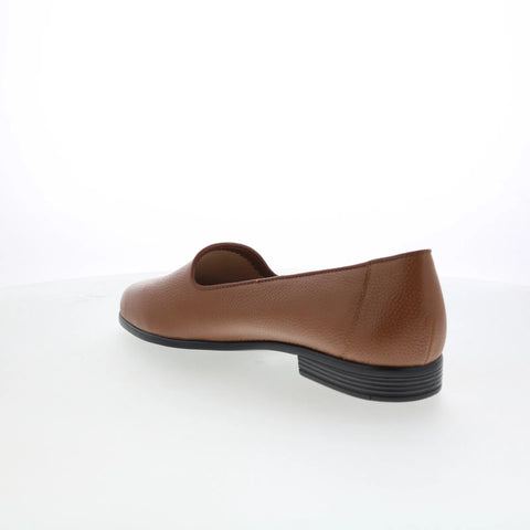 Trotters Liz Tumbled T1807-253 Womens Brown Leather Loafer Flats Shoes
