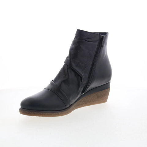 Miz Mooz Maxy Womens Black Leather Pull On Ankle & Booties Boots