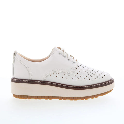 Clarks Orianna W Move 26176313 Womens Beige Leather Oxford Flats Shoes