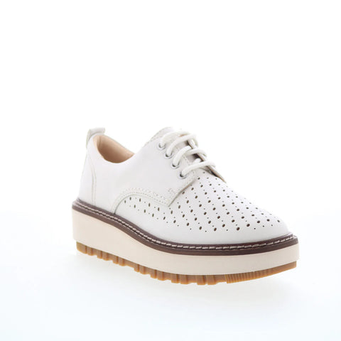 Clarks Orianna W Move 26176313 Womens Beige Leather Oxford Flats Shoes