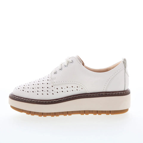 Clarks Orianna W Move 26176313 Womens Beige Leather Oxford Flats Shoes
