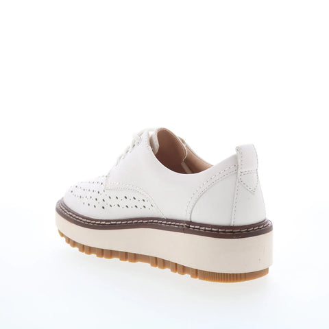 Clarks Orianna W Move 26176313 Womens Beige Leather Oxford Flats Shoes