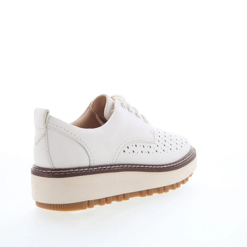 Clarks Orianna W Move 26176313 Womens Beige Leather Oxford Flats Shoes
