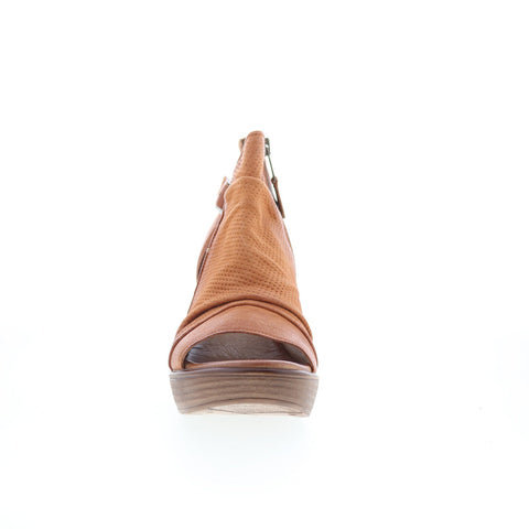 Miz Mooz Starfire P64011-101-6154 Womens Brown Leather Wedges Sandals Shoes