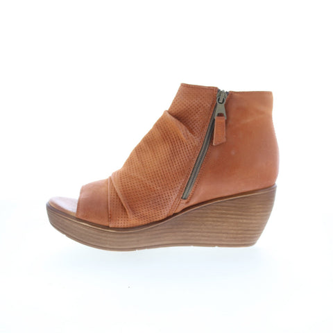Miz Mooz Starfire P64011-101-6154 Womens Brown Leather Wedges Sandals Shoes