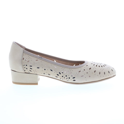 David Tate Proud Womens Beige Wide Nubuck Slip On Pumps Heels Shoes