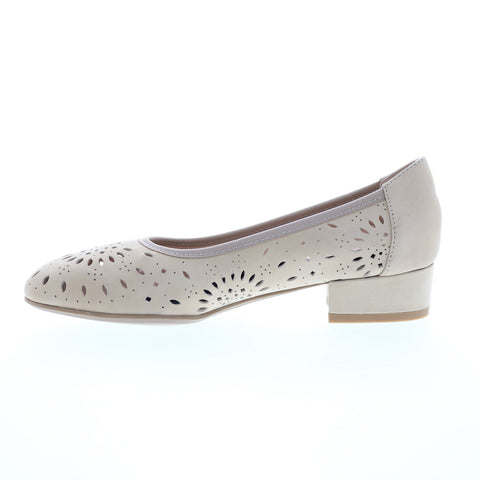David Tate Proud Womens Beige Wide Nubuck Slip On Pumps Heels Shoes