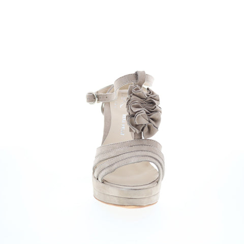 RD Company RD12 Womens Beige Suede Hook & Loop Pumps Heels Shoes