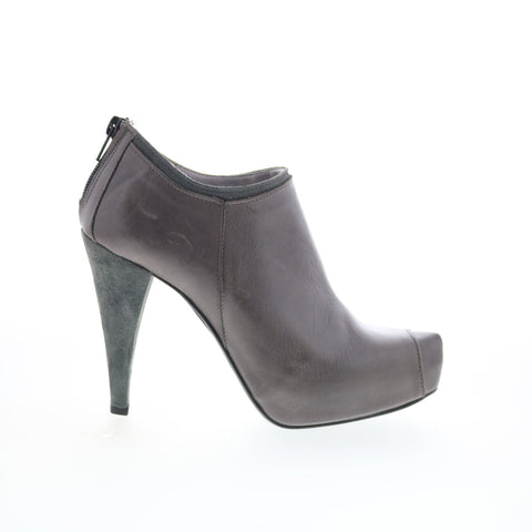 RD Company RD33 Womens Gray Leather Zipper Ankle & Booties Boots