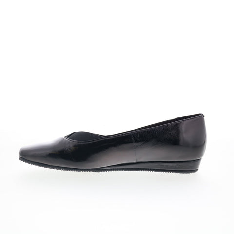 SoftWalk Viana S2217-005 Womens Black Leather Slip On Ballet Flats Shoes