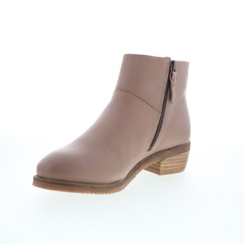 SoftWalk Roselle S2256-063 Womens Brown Leather Ankle & Booties Boots