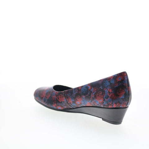 Trotters Lauren T1110-455 Womens Blue Leather Slip On Ballet Flats Shoes