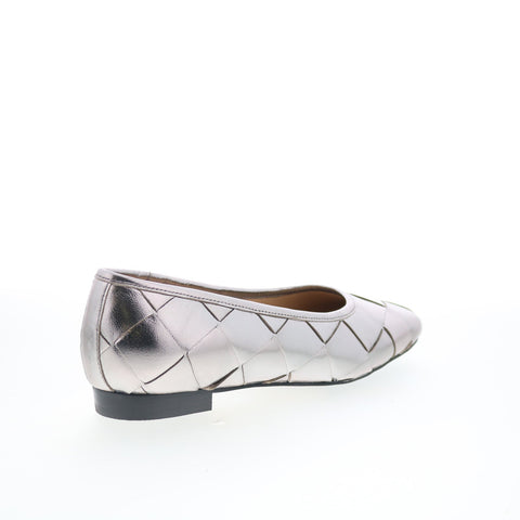 Trotters Hanny T2125-033 Womens Gray Leather Slip On Ballet Flats Shoes