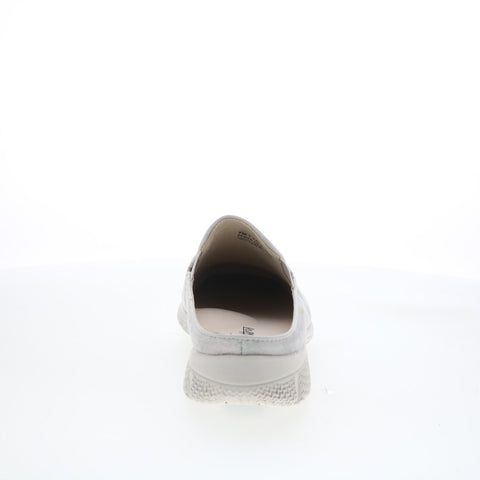 Trotters Uma T2238-044 Womens Silver Leather Slip On Mule Flats Shoes