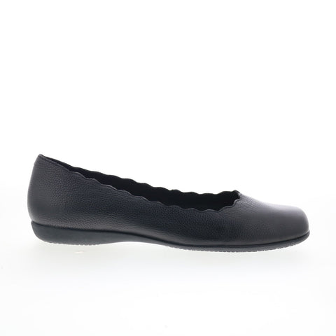 Trotters Sabine T2255-001 Womens Black Leather Slip On Ballet Flats Shoes