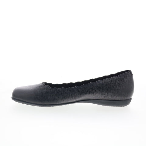 Trotters Sabine T2255-001 Womens Black Leather Slip On Ballet Flats Shoes