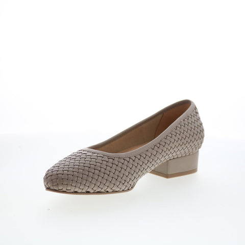 Trotters Jade T2269-074 Womens Gray Leather Slip On Pumps Heels Shoes
