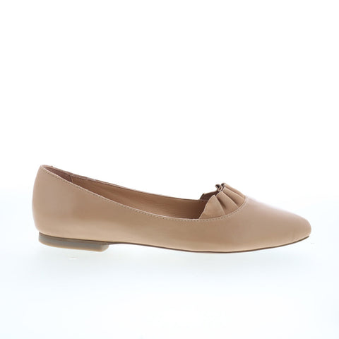 Trotters Elsie T2357-130 Womens Beige Leather Slip On Loafer Flats Shoes