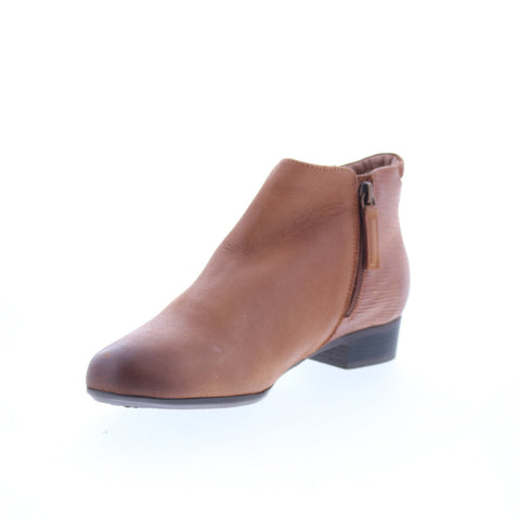 Trotters Major Embossed T2368-215 Womens Brown Leather Ankle & Booties Boots